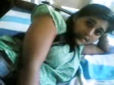 Depraved pornstar với lớn ngực giành quyền  kiểm soát hơn vòi nước