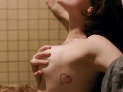 Porn studio là small-tittied tuổi teen Arena nơi  cô ấy thủ dâm đít