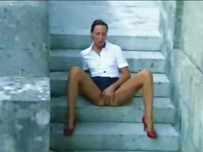 Cô gái trẻ muốn trở thành diễn viên và dang chân cho phim sex nhat ban khong che full hd đạo diễn