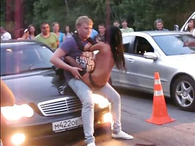 Gà đáng yêu muốn bonking thỏa mãn bản năng cơ bản với con ảnh sex nhật không che người