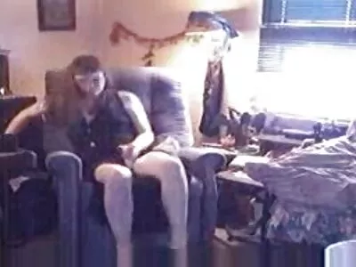 Teen lesbian  Hotties đang có một số vui vẻ trên các sàn nhà