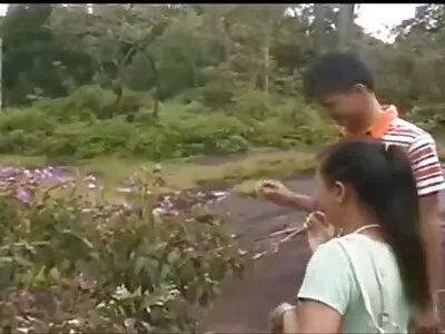 Dể bảo brunette Babe được sexx nhat ban khong che một Hardcore đập
